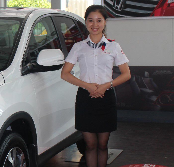 豐田汽車4S店女業(yè)務員職業(yè)裝