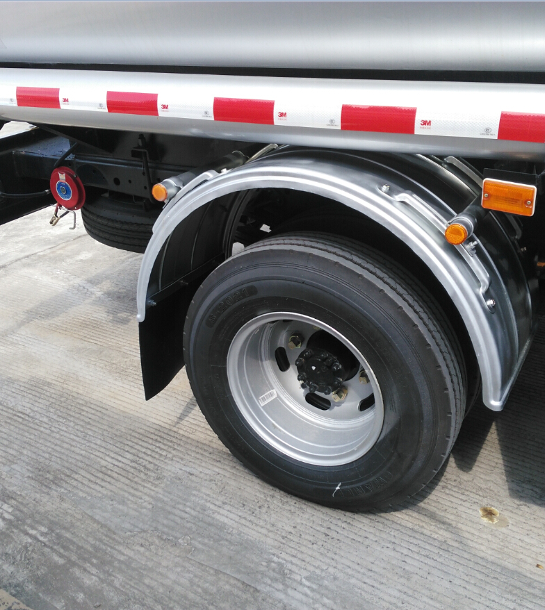 7噸江淮油罐車
