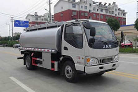 江淮康鈴藍(lán)牌供液車圖片 江淮康鈴藍(lán)牌供液車圖片