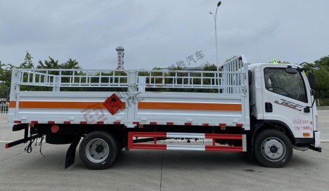 國六解放黃牌5.15米氣瓶運輸車_湖北楚勝汽車