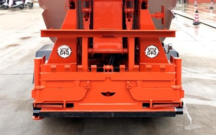 長安后雙輪自裝卸式垃圾車_帝王環(huán)衛(wèi)牌HDW5032ZZZS6型自裝卸式垃圾車